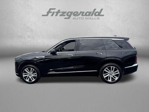 Stellar Black Metallic 2026 Cadillac VISTIQ Luxury