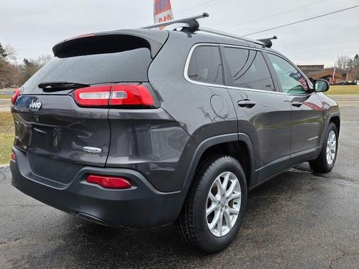 Granite Crystal Metallic Clear Coat 2015 Jeep Cherokee Latitude
