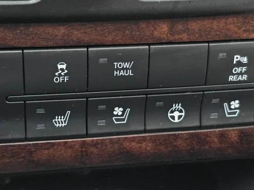 Brilliant Black Crystal Pearl Coat 2017 RAM 1500 Longhorn