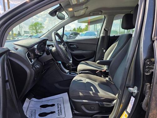 Nightfall Gray Metallic 2020 Chevrolet Trax LS