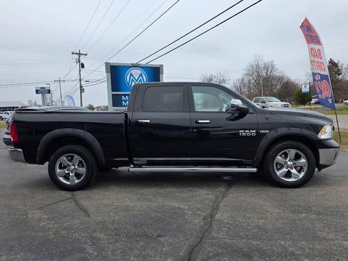 Black Clearcoat 2014 RAM 1500 SLT