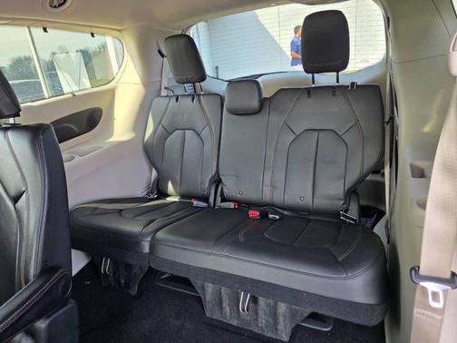 2018 Chrysler Pacifica Touring-L Plus