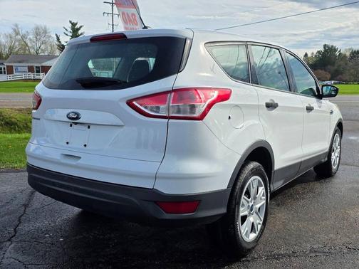 Oxford White 2015 Ford Escape S
