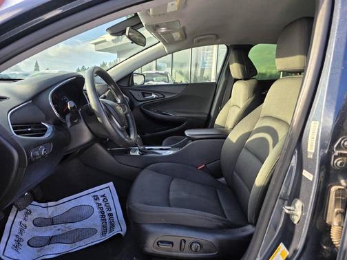 Shadow Gray Metallic 2020 Chevrolet Malibu FWD LT