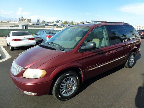 2001 Chrysler Town & Country Limited