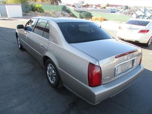 2004 Cadillac DeVille Base