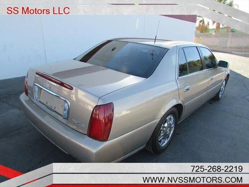 2004 Cadillac DeVille Base