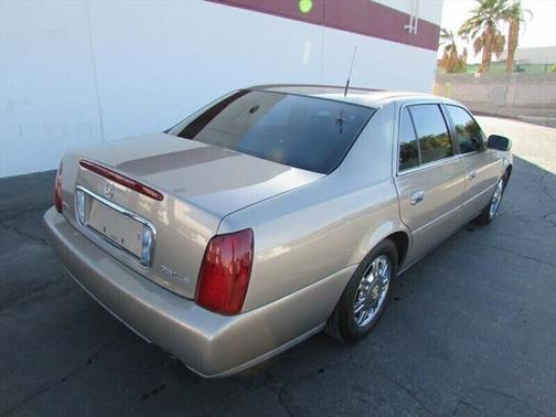 2004 Cadillac DeVille Base