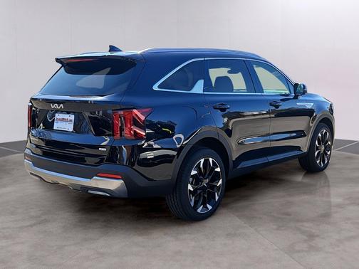 Black 2025 Kia Sorento EX