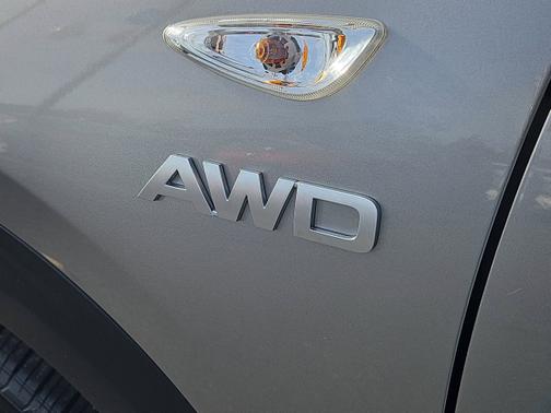 Gray 2022 Kia Seltos LX