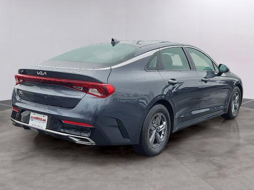 2022 Kia K5 LXS