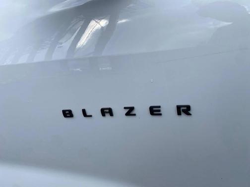 Summit White 2019 Chevrolet Blazer 3LT