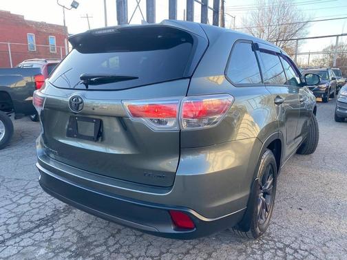 2016 Toyota Highlander LE Plus