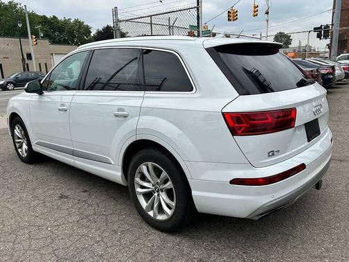 2017 Audi Q7 3.0T Premium