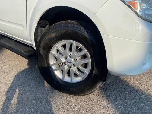 2016 Nissan Frontier SV