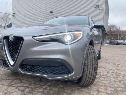 2021 Alfa Romeo Stelvio Ti Sport