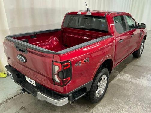RUBY RED MET TNTD CLEARCOAT 2025 Ford Ranger XLT