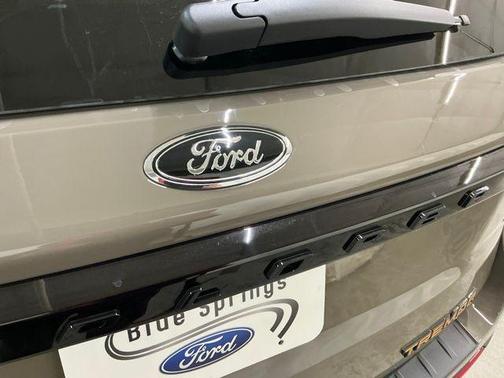 Marsh Gray 2026 Ford Explorer Tremor