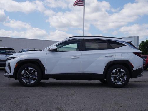 Serenity White Pearl 2025 Hyundai TUCSON SEL