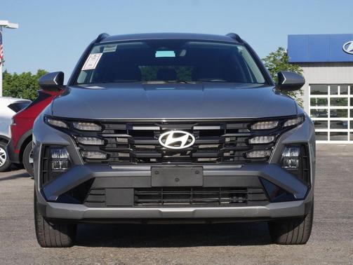 Shimmering Silver 2025 Hyundai TUCSON SEL