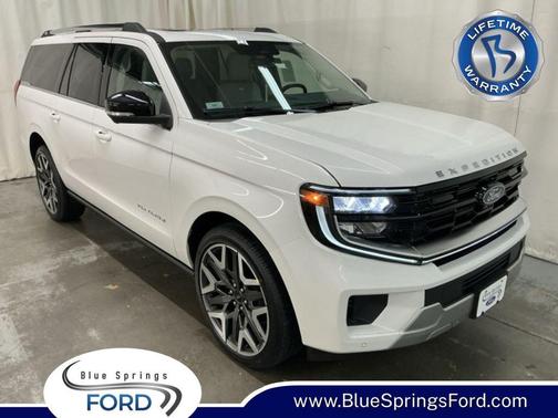 Star White Metallic Tri-Coat 2026 Ford Expedition Max Platinum