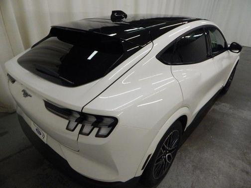 STAR WHITE MET TRI-COAT 2025 Ford Mustang Mach-E Premium