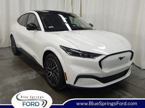 STAR WHITE MET TRI-COAT 2025 Ford Mustang Mach-E Premium