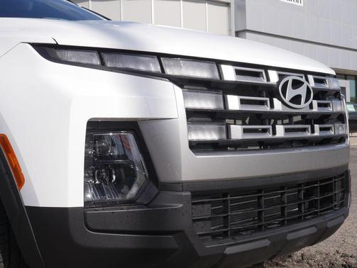 Atlas White 2026 Hyundai SANTA CRUZ SEL Activity