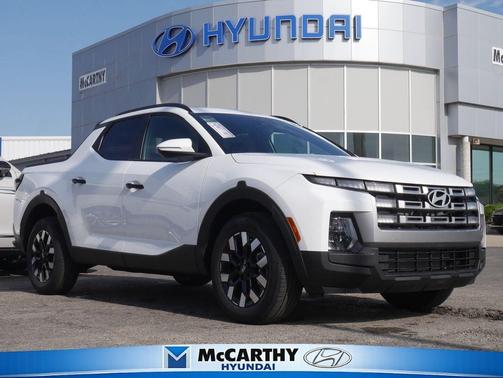Atlas White 2026 Hyundai SANTA CRUZ SEL Activity