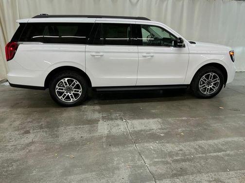 Oxford White 2026 Ford Expedition Max Active