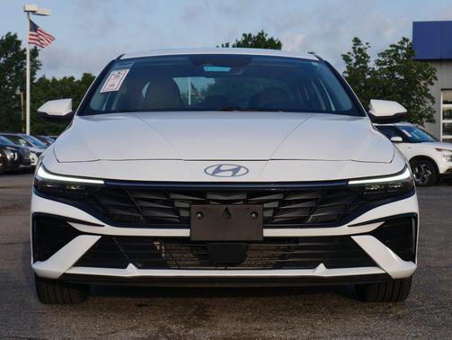 Serenity White 2025 Hyundai ELANTRA HEV Limited