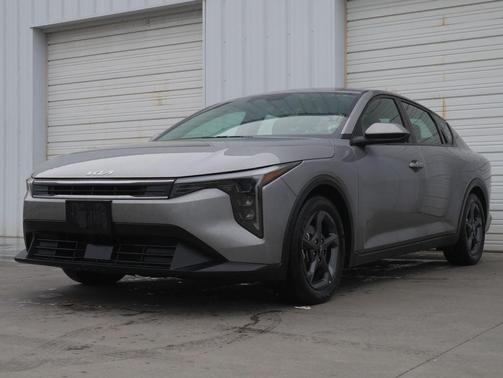 Steel Gray 2025 Kia K4 LXS