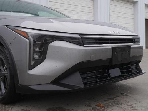 Steel Gray 2025 Kia K4 LXS