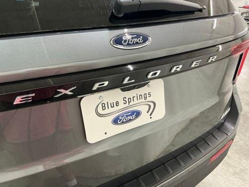 Carbonized Gray Metallic 2026 Ford Explorer Active