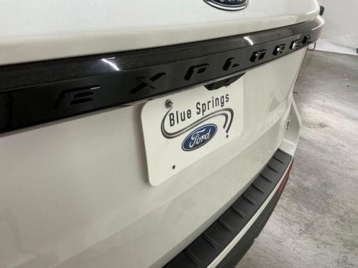STAR WHITE MET TRI-COAT 2025 Ford Explorer ST