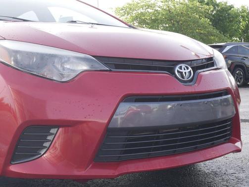 Barcelona Red Metallic 2016 Toyota Corolla LE