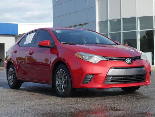 Barcelona Red Metallic 2016 Toyota Corolla LE