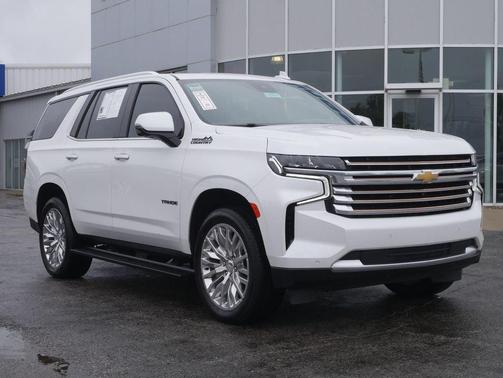 Iridescent Pearl Tricoat 2023 Chevrolet Tahoe 4WD High Country