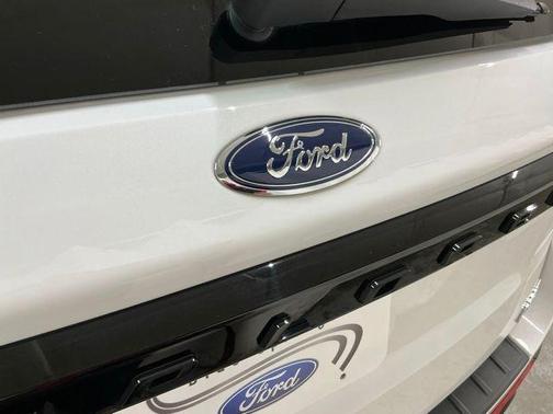 STAR WHITE MET TRI-COAT 2025 Ford Explorer ST-Line