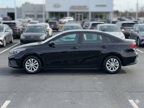 Aurora Black 2023 Kia Forte LXS