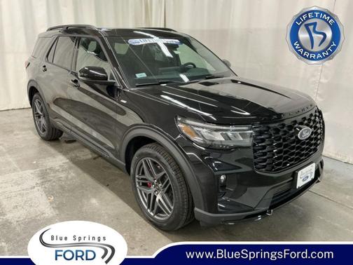 Agate Black Metallic 2026 Ford Explorer ST-Line