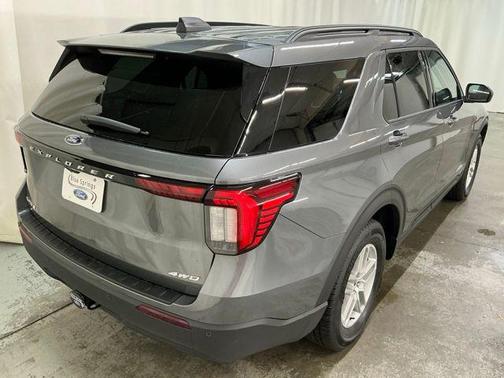 Carbonized Gray Metallic 2026 Ford Explorer Active