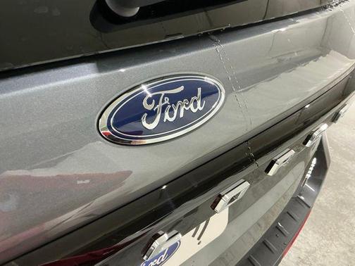 Carbonized Gray Metallic 2026 Ford Explorer Active