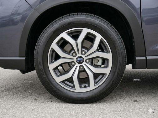 Magnetite Gray Metallic 2021 Subaru Forester Premium