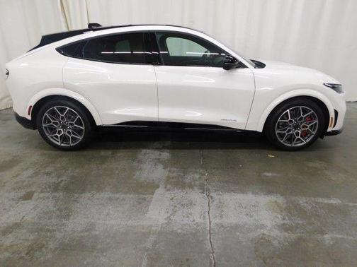 STAR WHITE MET TRI-COAT 2025 Ford Mustang Mach-E GT