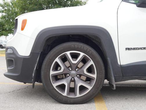 Alpine White 2015 Jeep Renegade Latitude