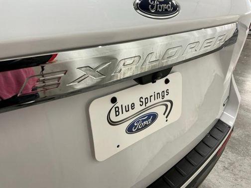 OXFORD WHITE 2020 Ford Explorer XLT