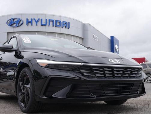 Abyss Black 2026 Hyundai ELANTRA Sport