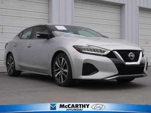 Brilliant Silver Metallic 2021 Nissan Maxima 3.5 SV