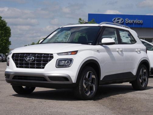 Lunar White 2026 Hyundai VENUE SEL